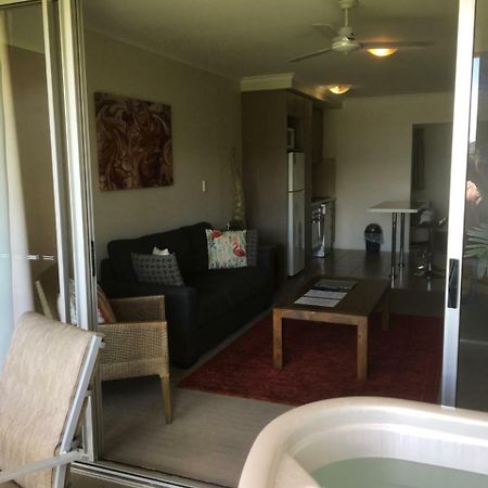 איירלי ביץ' Airlie Central Apartments מראה חיצוני תמונה