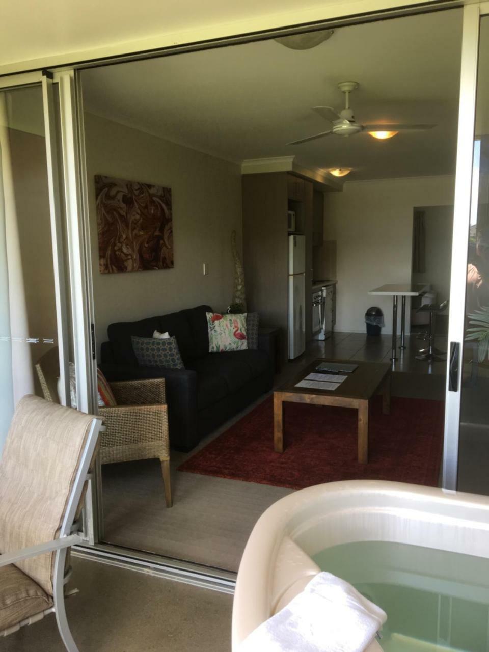 איירלי ביץ' Airlie Central Apartments מראה חיצוני תמונה